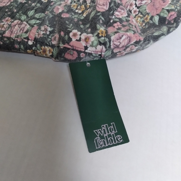 Wild Fable Pink and Black Floral Bucket Hat New with Tags - Picture 3 of 6
